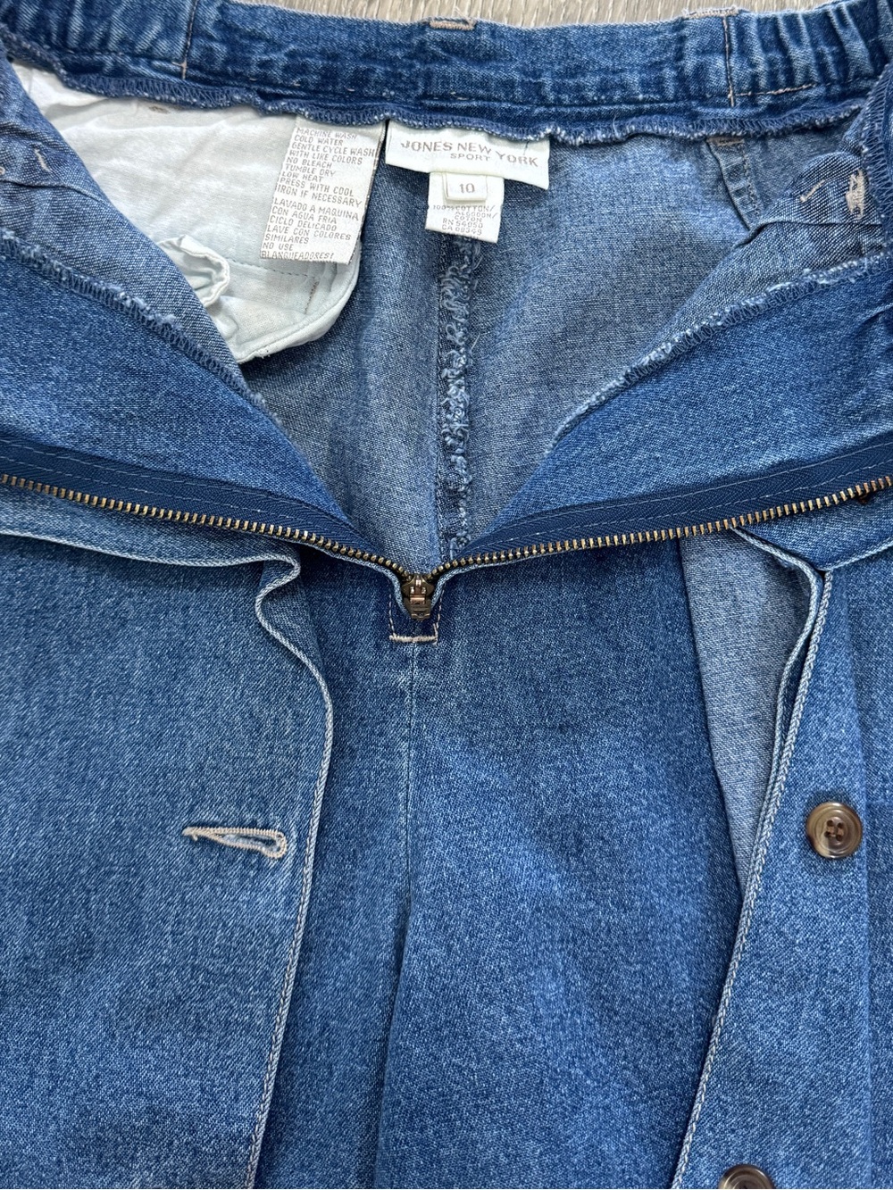 Denim Button-Front Mini Shorts - Blue - Picture 6 of 10